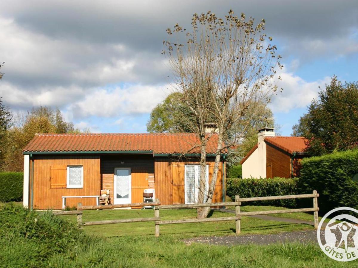 Charmant Gite A La Campagne Avec Cheminee, Terrasse Et Jardin - Animaux Bienvenus - Fr-1-496-164 Villa Usson-en-Forez Exterior photo